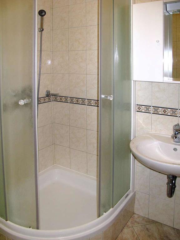 House Kalepin Apartment Бибине Екстериор снимка